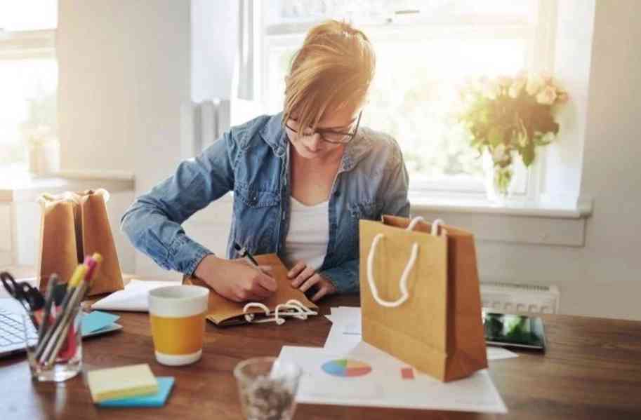 Práce z domova – balení a etiketování - foto 2