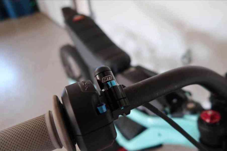 Surron Light Bee X Něco přes 350 mil - foto 2