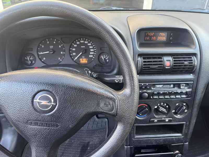 Opel ASTRA 1.4 16V  - foto 10