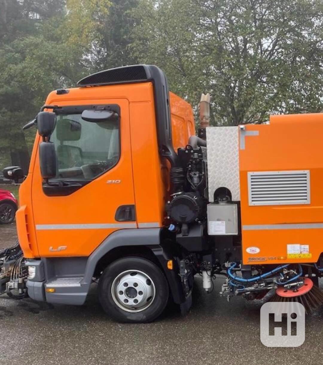 2023 DAF LF 210 FA Kehrmaschine - foto 1