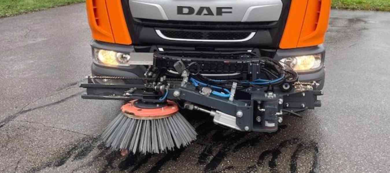 2023 DAF LF 210 FA Kehrmaschine - foto 5