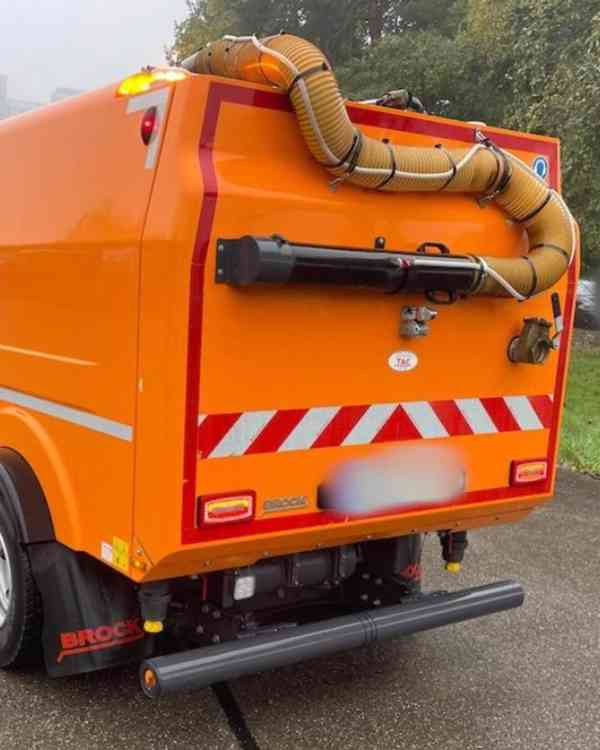 2023 DAF LF 210 FA Kehrmaschine - foto 4