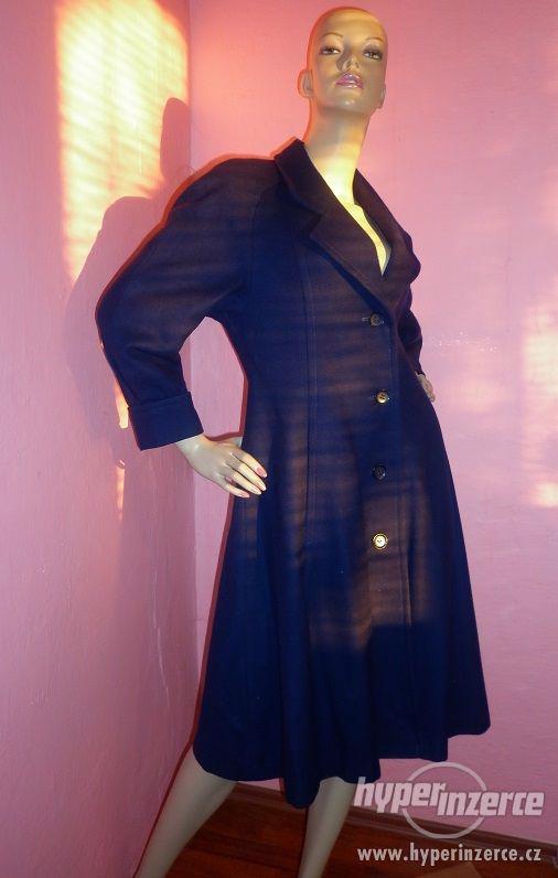 Modrý vypasovaný kabát vel. S- M - foto 3