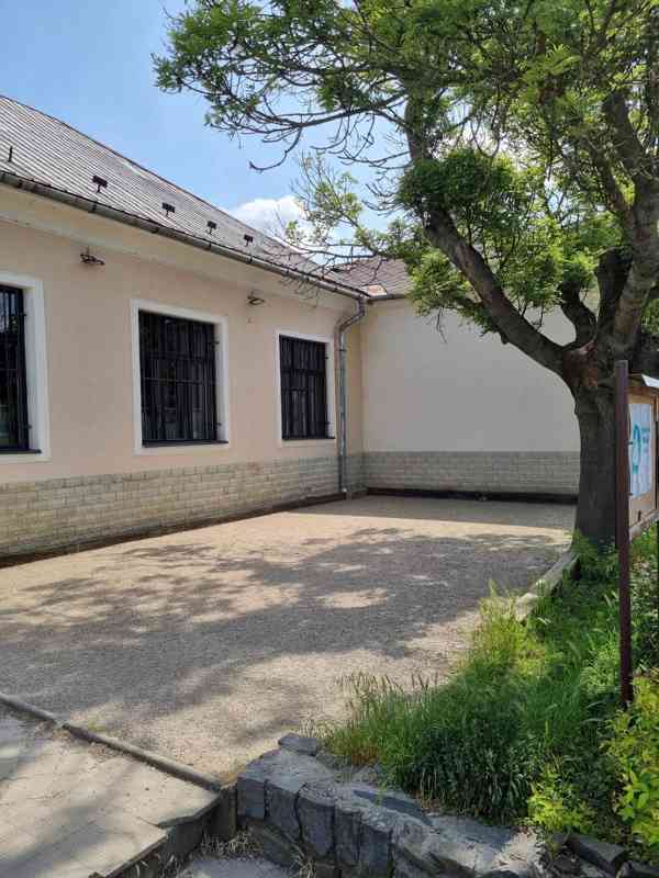 Pronájem pivnice se společenským sálem 550 m². - foto 2