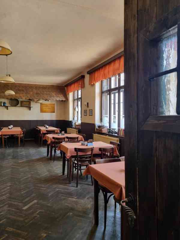 Pronájem pivnice se společenským sálem 550 m². - foto 6