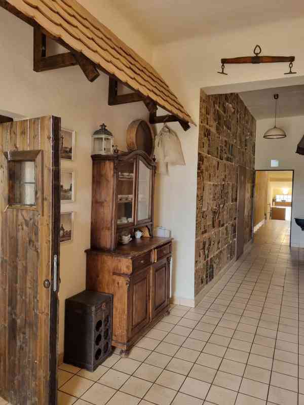Pronájem pivnice se společenským sálem 550 m². - foto 3