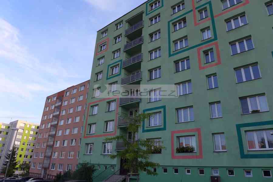 Prodej prostorného bytu 2+1 po rekonstrukci v Plzni – Severní Předměstí - foto 10