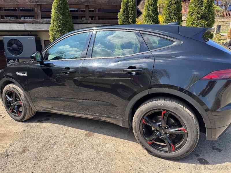 Jaguar E-Pace 2,0 - foto 6
