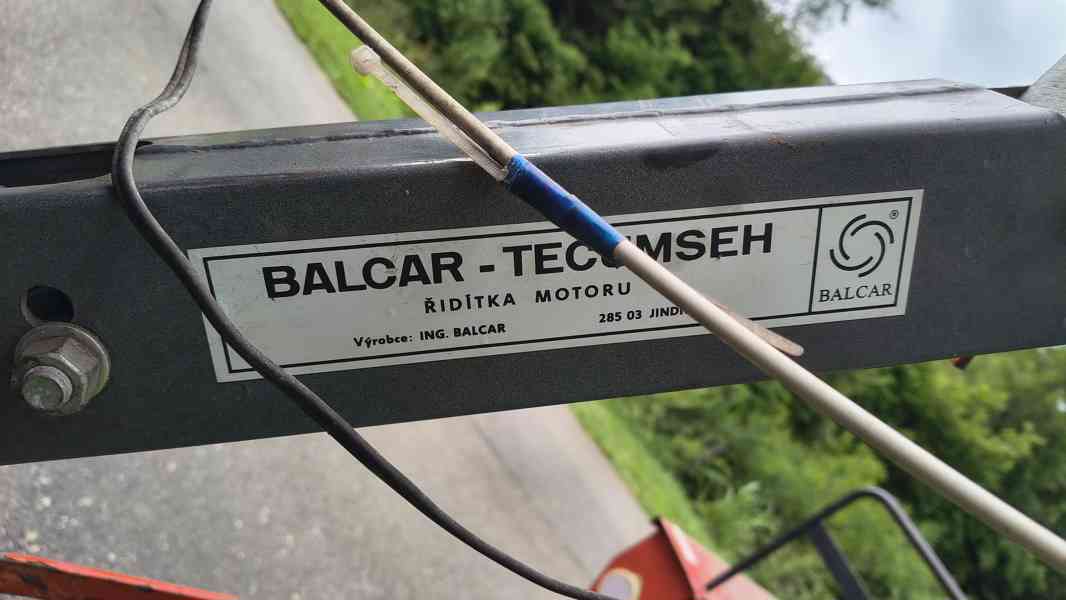 Prodám starší frézu s vlečkou a příslušenstvím Balcar - foto 22