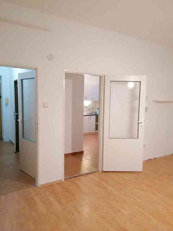 Pronájem bytu 1+1 v Jihlavě - foto 5