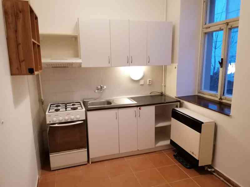 Pronájem bytu 1+1 v Jihlavě - foto 3