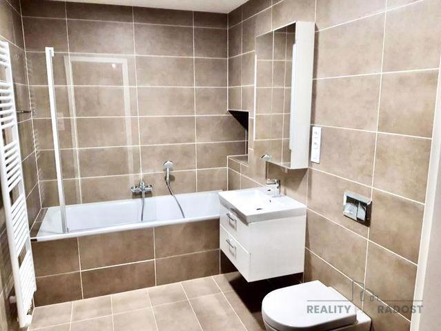 Pronájem bytu 2+kk 60 m² Rezidence Waltrovka - foto 8