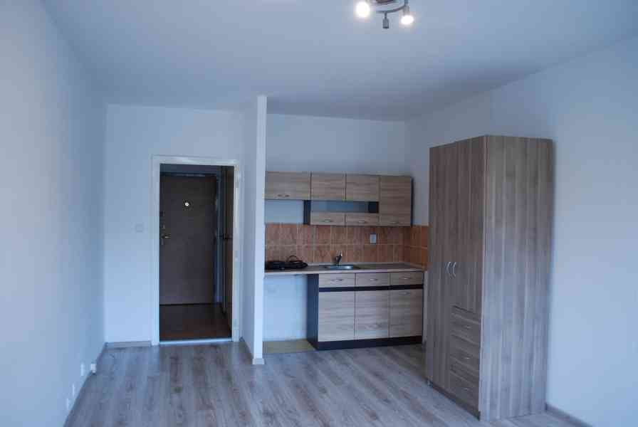 Pronájem bytu 1+kk, 28 m2, Čujkovova, Ostrava – Jih - foto 2