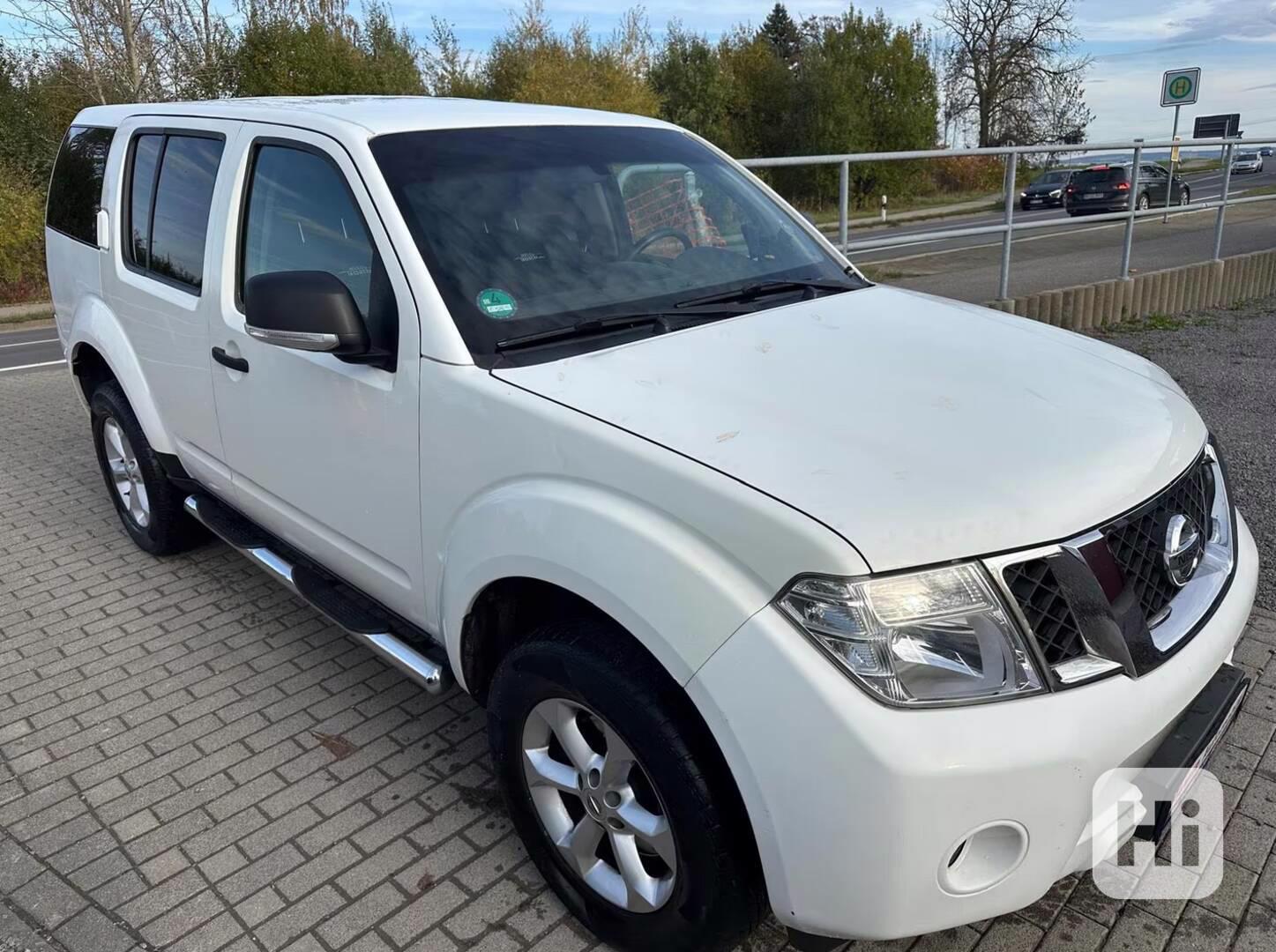 Nissan Pathfinder 2.5 dCi LE 140kw - foto 1
