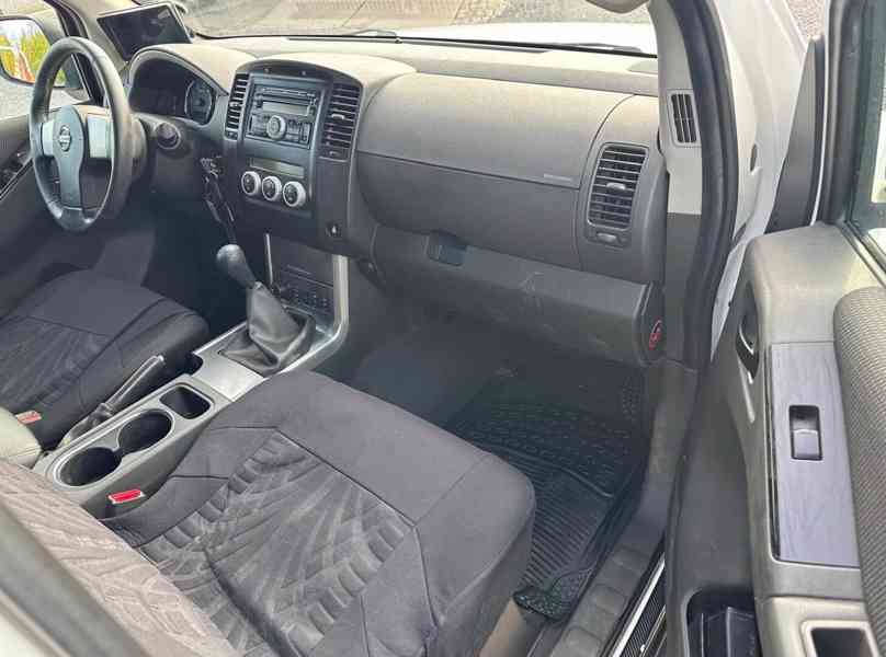 Nissan Pathfinder 2.5 dCi LE 140kw - foto 8