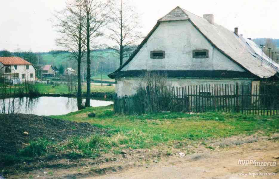 Prodám chalupu se zahradou a vlastním rybníkem - foto 1
