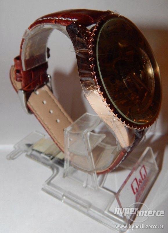 Samonatahovací hodinky s řimkými čisly - foto 4