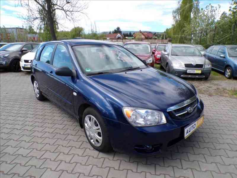 Kia Cerato 1,6 CRDI - foto 1