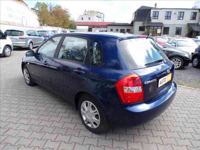 Kia Cerato 1,6 CRDI - foto 3