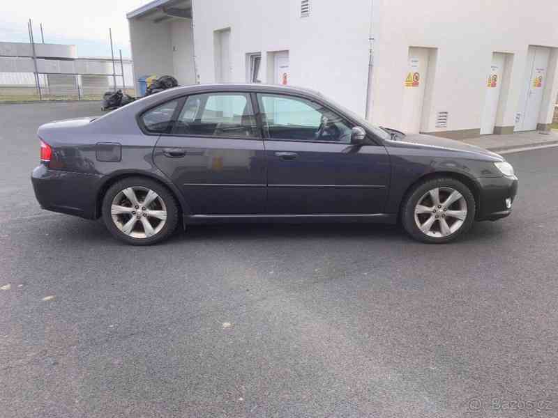 Subaru Legacy 2,0   Subaru Legacy - foto 3