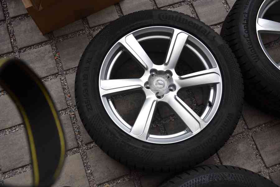NOVÉ zimní orig.Alu kola Volvo XC90 235/55R19 Continental - foto 9