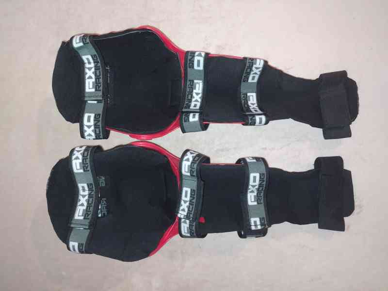 CHRÁNIČE NA KOLENA A LOKTY/ KOLENNÍ A LOKETNÍ CHRÁNIČE  - foto 3