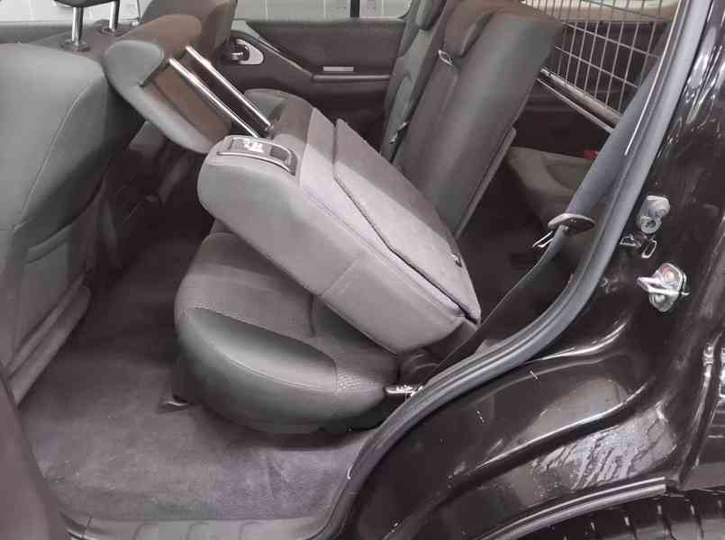 Nissan Pathfinder 2.5 DCI Executive SE 140kw - foto 12