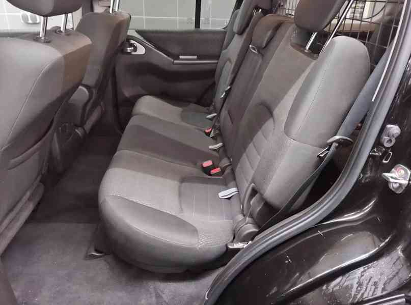 Nissan Pathfinder 2.5 DCI Executive SE 140kw - foto 13