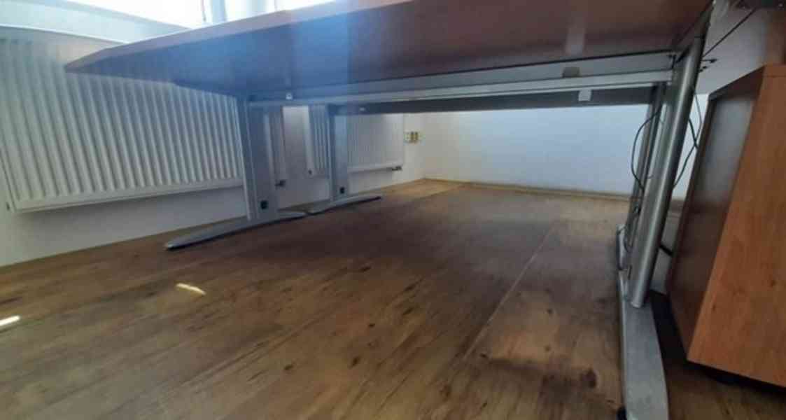 Sestava kancelářských stolů - foto 5