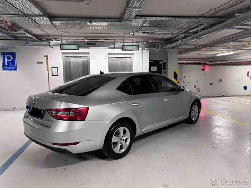 Škoda Superb 2,0   TDI(110kW) - foto 9