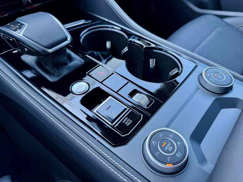 Touareg 3.0 TDI, Model 2025, Kůže, VZDUCH, Tažné, Záruka VW - foto 14