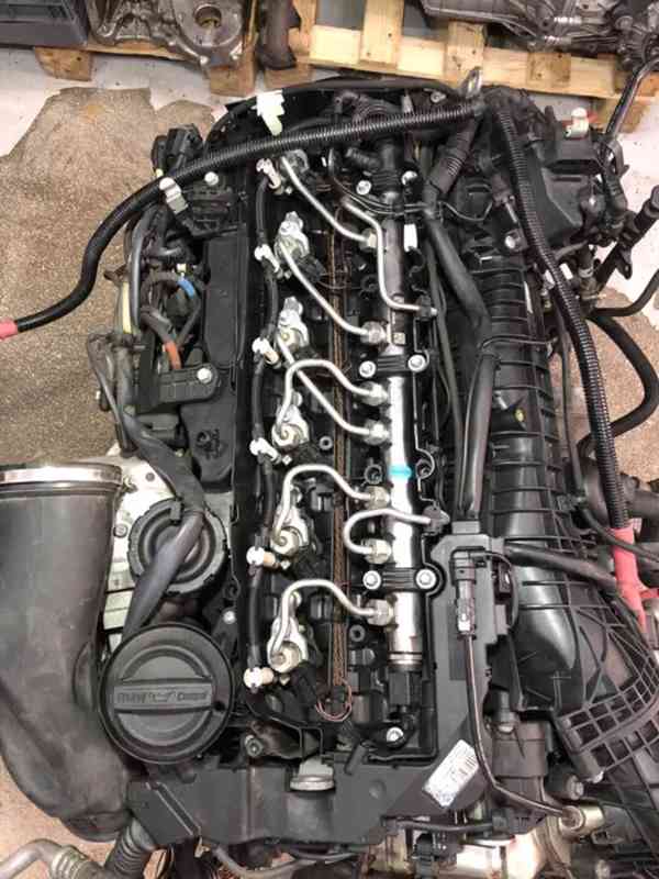 Kompletní motor BMW N57D30B 3.0d - foto 2