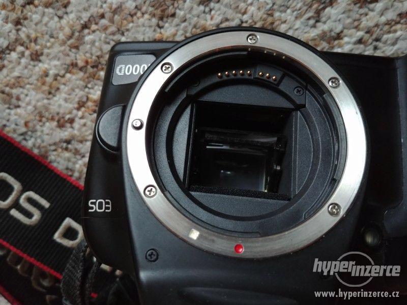 Canon EOS 1000D, 18-55 IS - foto 7