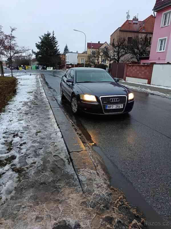 Audi A8 - foto 8