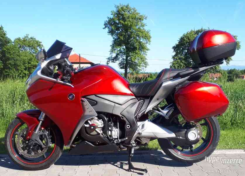 Prodám Honda VFR 1200F - foto 2