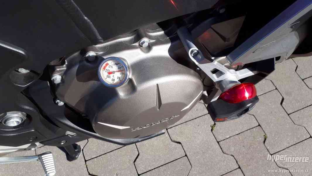 Prodám Honda VFR 1200F - foto 12