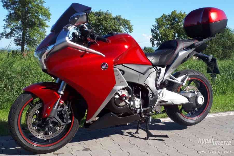 Prodám Honda VFR 1200F - foto 14