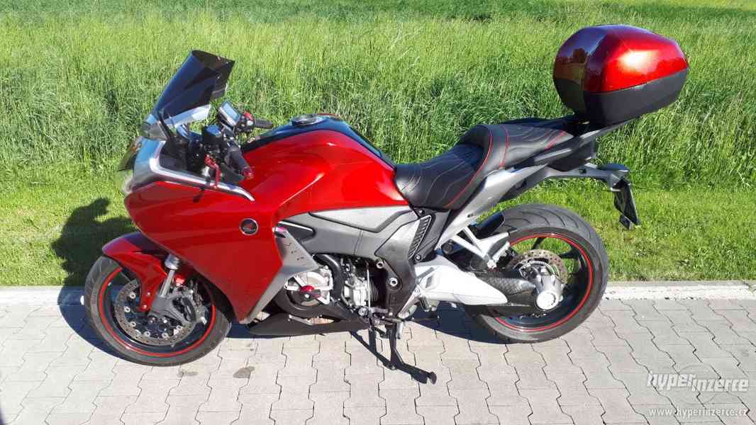 Prodám Honda VFR 1200F - foto 15