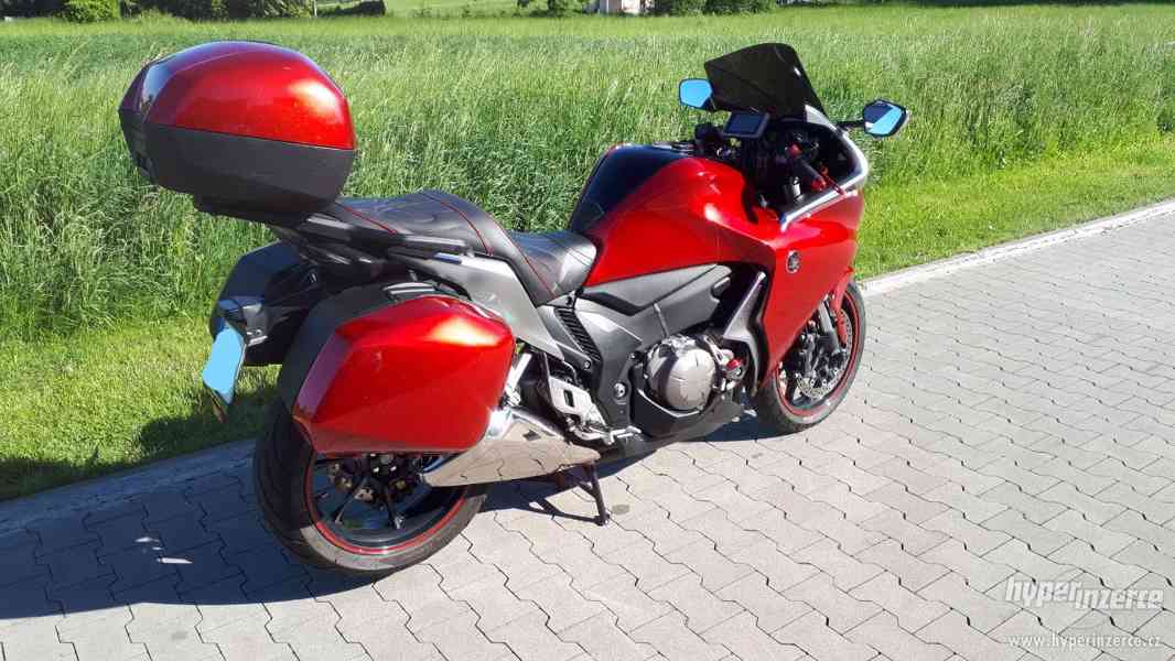 Prodám Honda VFR 1200F - foto 17