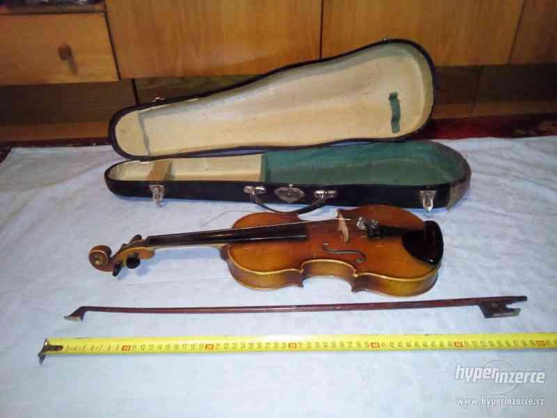 Staré housle - zn. V. Kunc - foto 1