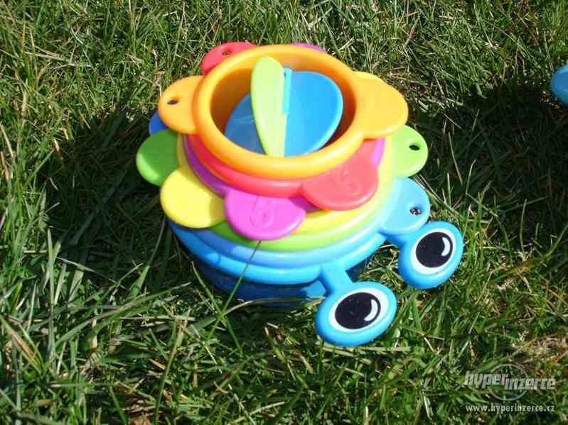 hračky do vody pro nejmenší - foto 3
