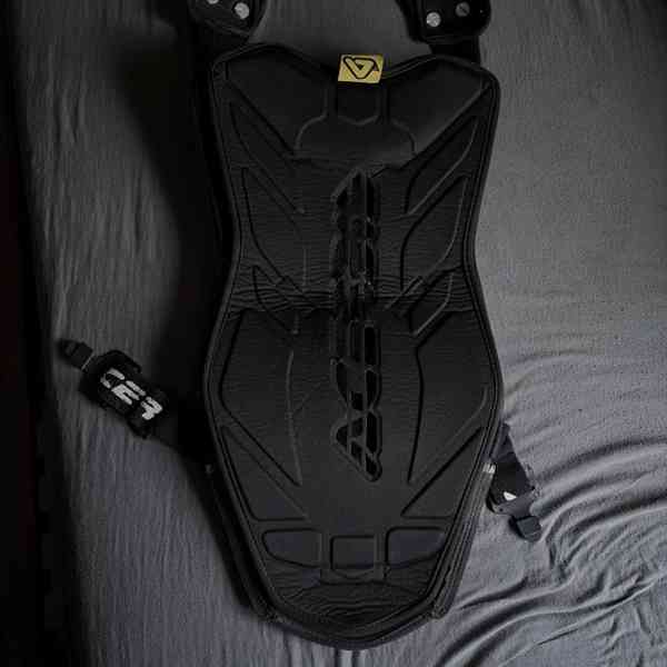 Motokrosový chránič Acerbis - foto 8