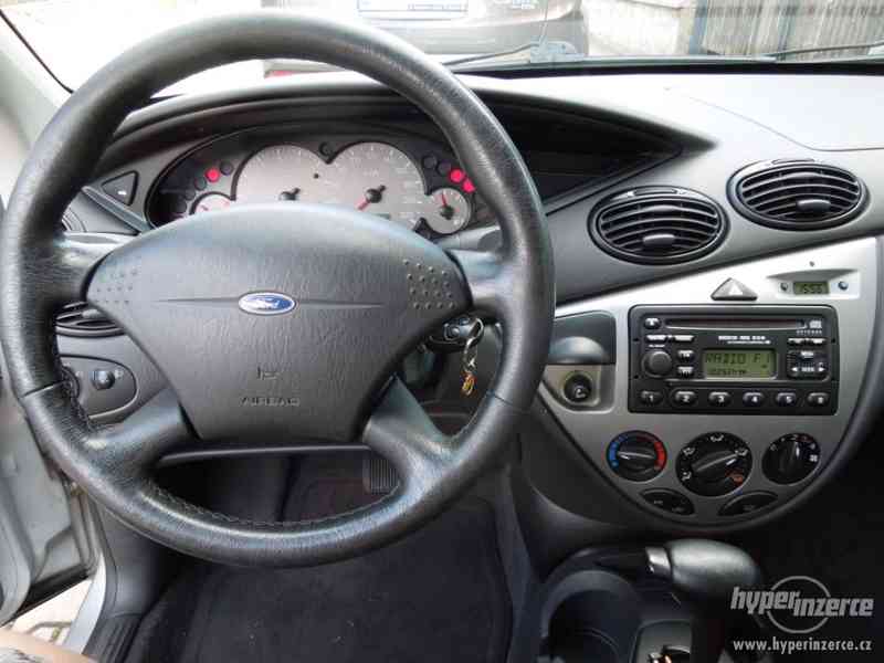 FORD FOCUS 1,6 74 kW 2001 - foto 7