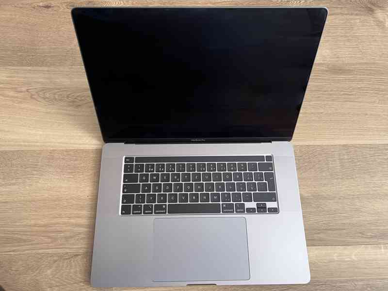 Apple MacBook Pro 16" - foto 1