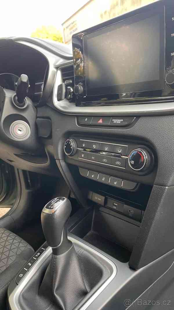 Kia Ceed 1,5   T-GDI GPF SPIN (2023) - foto 12