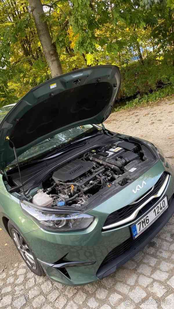 Kia Ceed 1,5   T-GDI GPF SPIN (2023) - foto 18