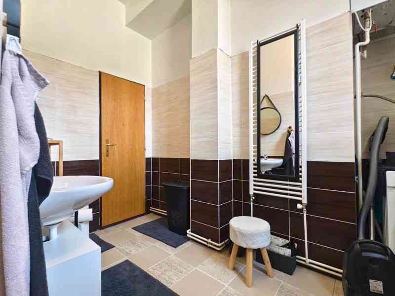 Pronájem 2+kk, 60m2+park. (Stráž pod Ralskem, nám. 5.května) - foto 4