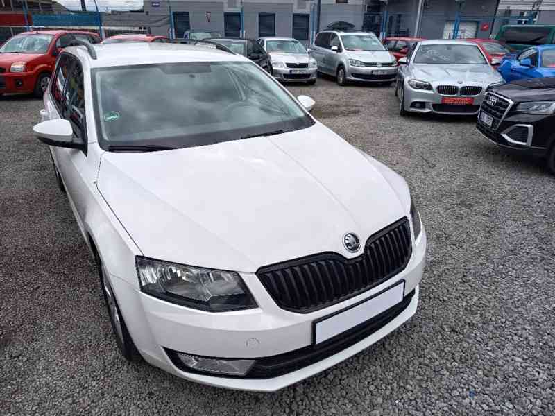 ŠKODA Octavia Combi 1,4TSi Ambition PLUS ČR - foto 2