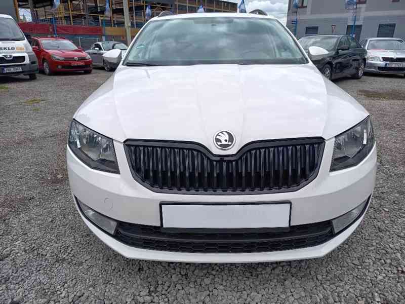 ŠKODA Octavia Combi 1,4TSi Ambition PLUS ČR - foto 3