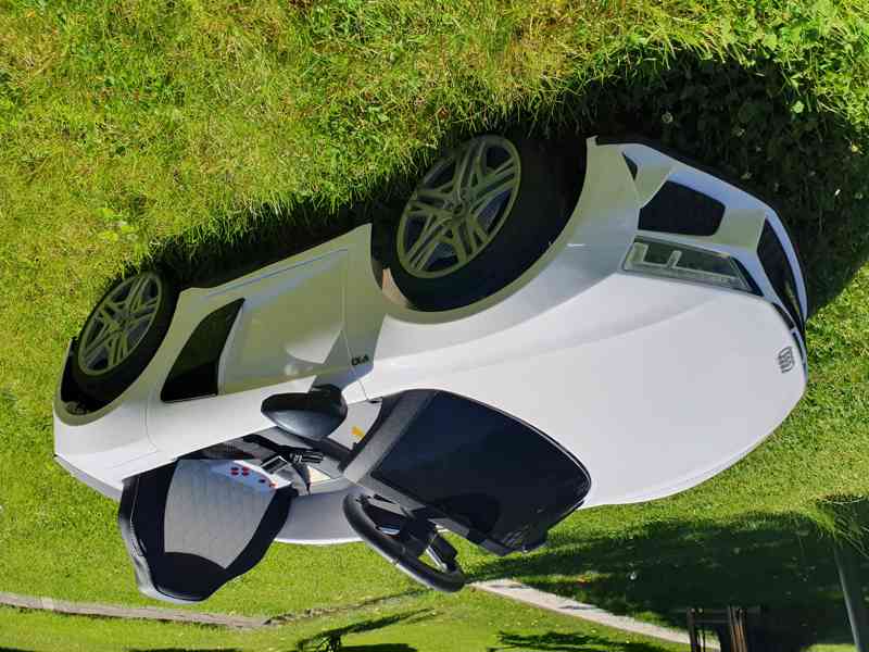 Elektrické auto Audi R8 Spyder - foto 6